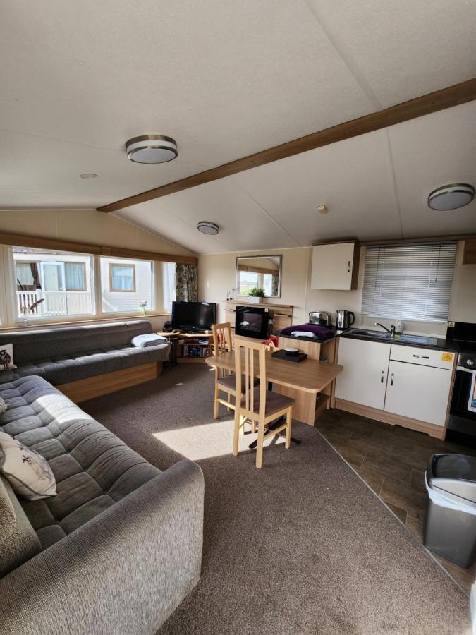 Lakeside Cotswold Holiday Home Cirencester Esterno foto