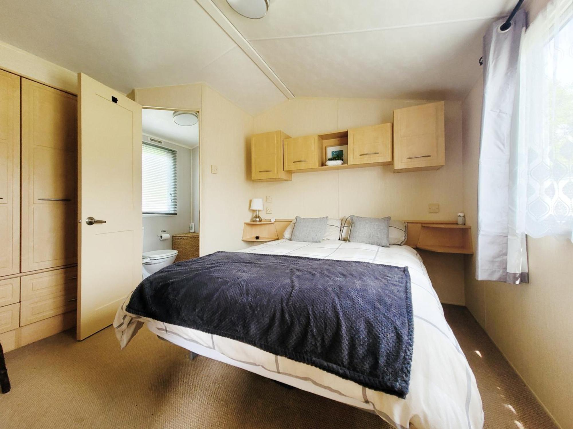 Lakeside Cotswold Holiday Home Cirencester Esterno foto